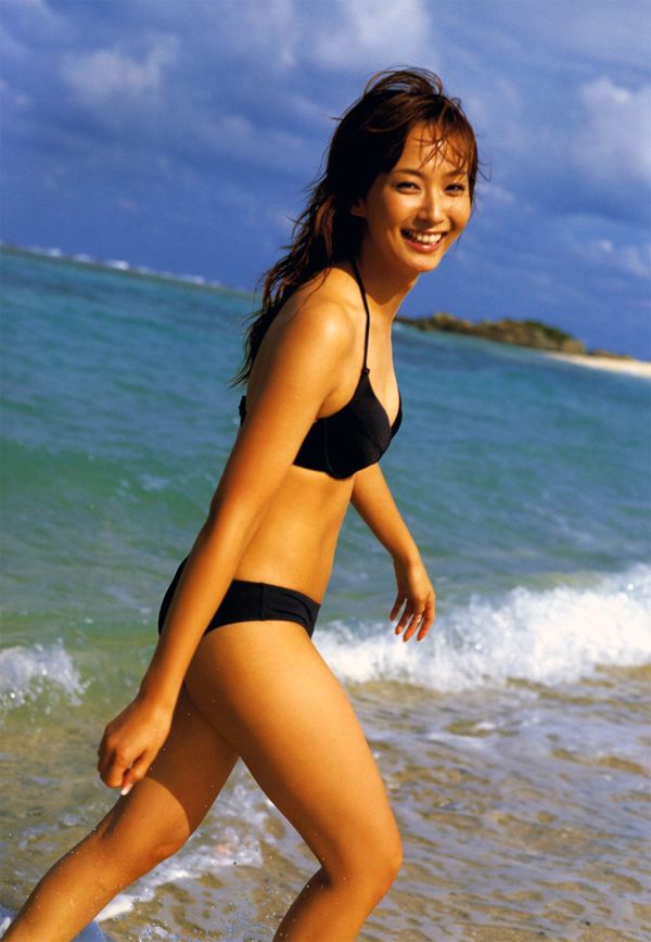 Fujimoto Miki "cheri (시리)"[포토 북]