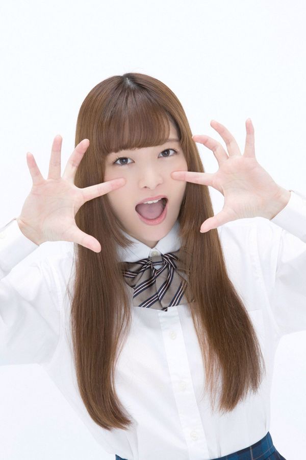 Misaki Izumi 《Inscrição de Ídolo Bonito + Mamas Grandes!