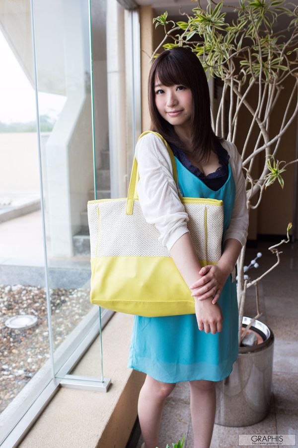 Saki Hatsumi "Caucus Race" [Graphis] Gals