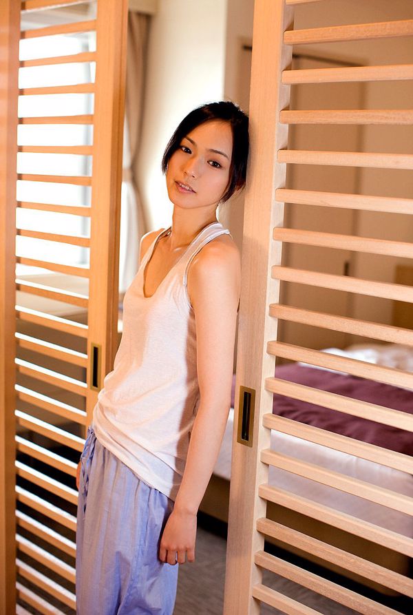 오 야마다 유리 / 오 야마다 사유리 "크리스탈 뷰티"[Image.tv]
