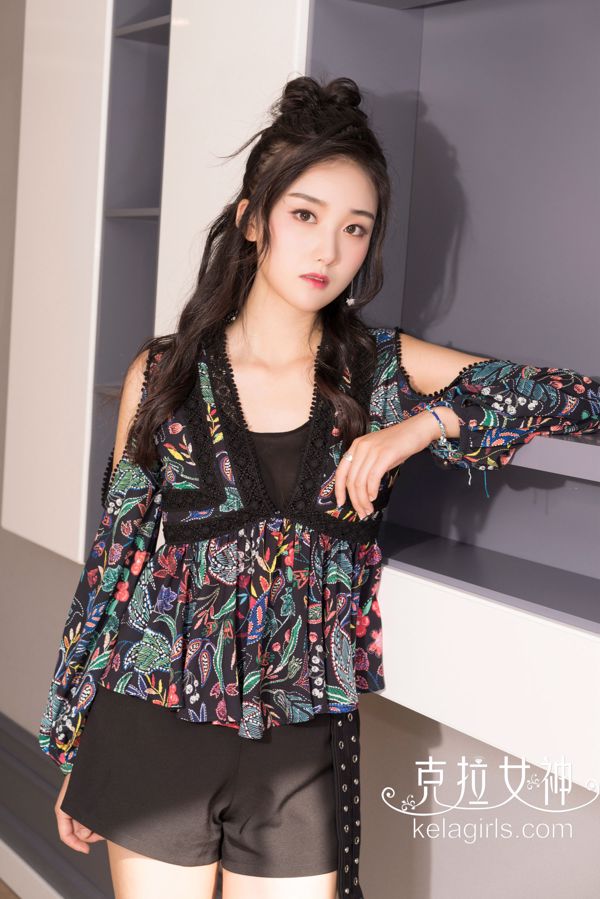 Xin Xin "향기로운 발 포인트 라이트 레드"[Kelagirls]