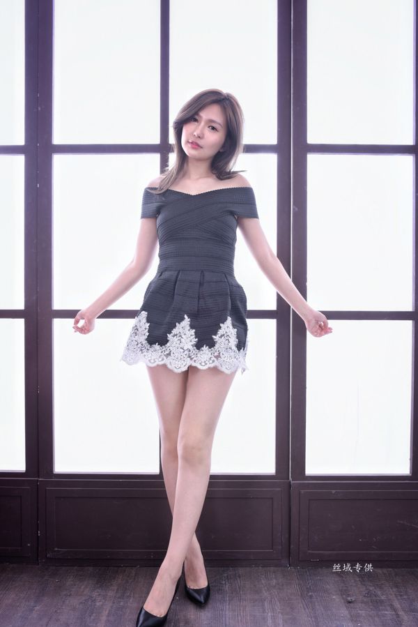 [Taiwan Zhengmei] Qiu Aichen "2 set di bellissimi costumi per le gambe"